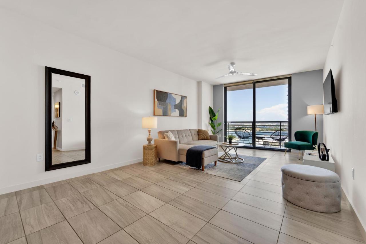 Devereaux Miami Luxury One-Bedroom And Studios Zewnętrze zdjęcie